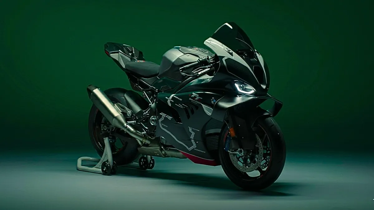 BMW M 1000 RR Isle of Man TT Edition