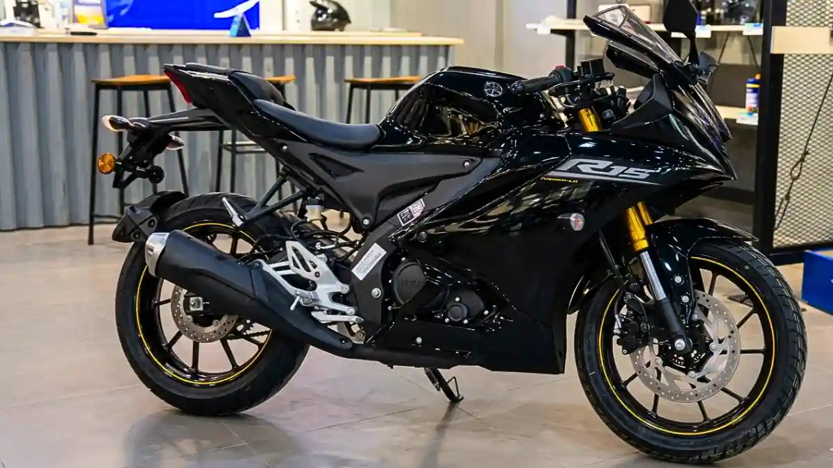 Yamaha R15 & R3 70th Anniversary Editions